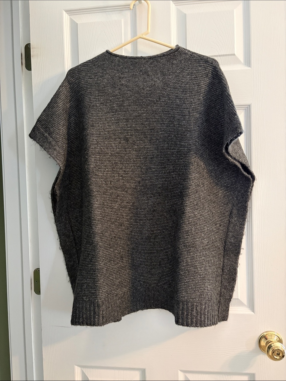 Universal Thread Charcoal Gray Boxy Crewneck Sweater